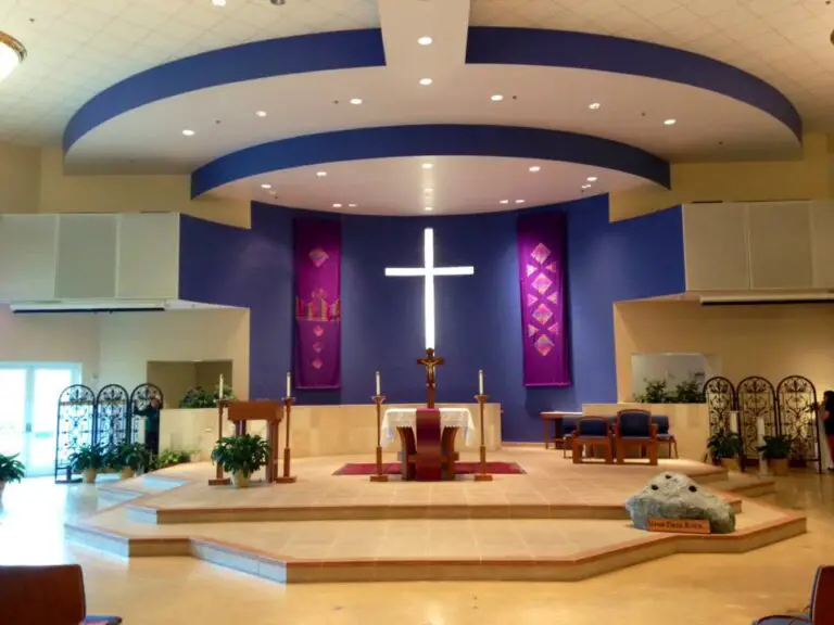 Church Ceiling Design; Amazing Gypsum Ceiling Ideas for the Altar