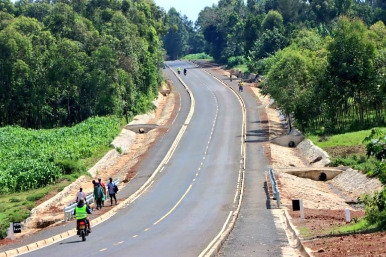 Standard Width Size of A Road in Kenya